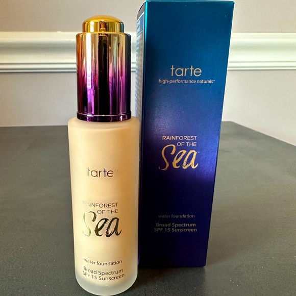 Tarte Water Foundation - shade light honey (1 fl oz) - Picture 1 of 4